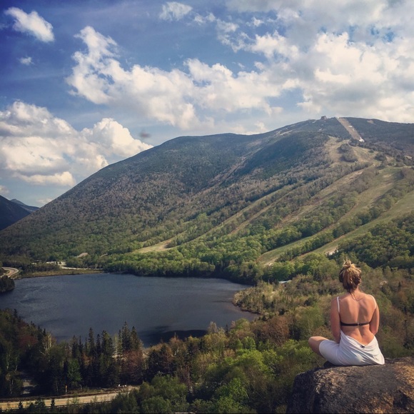 Meet your Posher, Allison AYYY - Picture 2 of 5